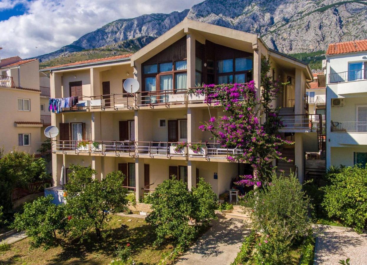 Apartments Agneza Tučepi Eksteriør billede