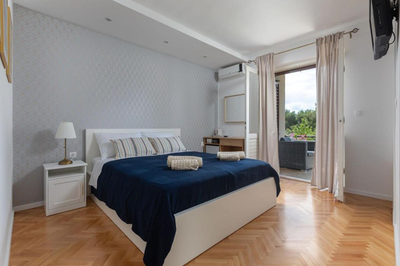 Apartments Agneza Tučepi Eksteriør billede
