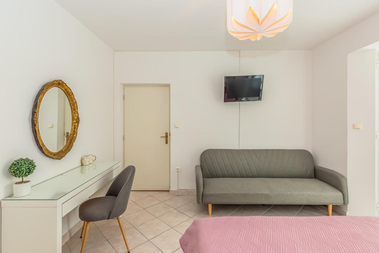 Apartments Agneza Tučepi Eksteriør billede