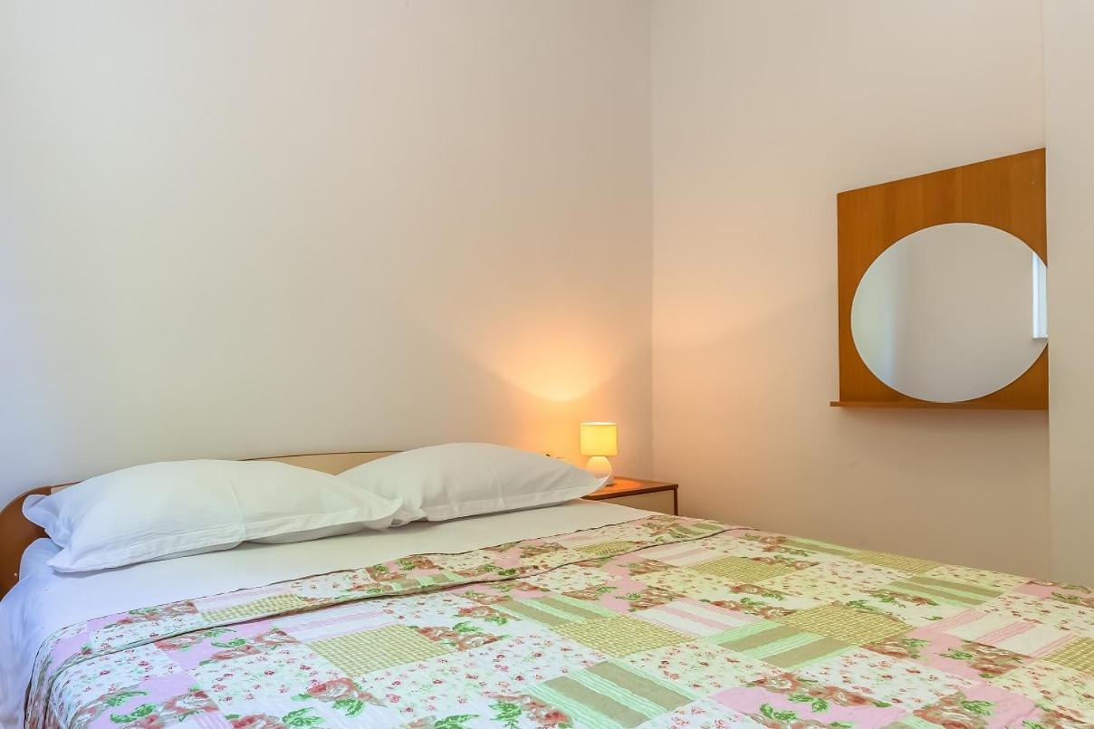 Apartments Agneza Tučepi Eksteriør billede