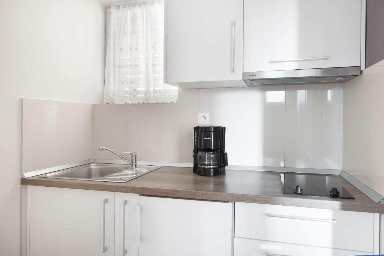 Apartments Agneza Tučepi Eksteriør billede
