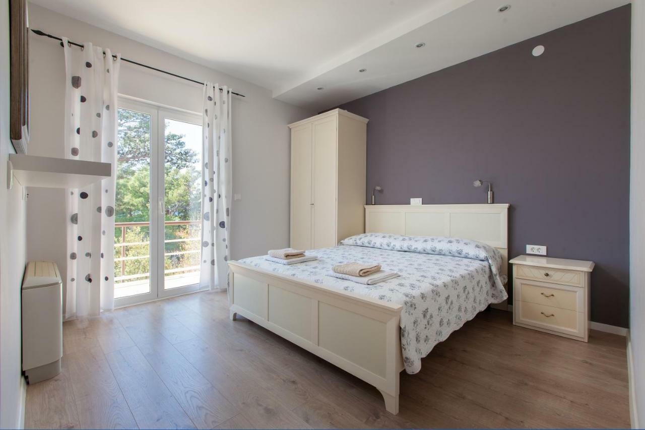 Apartments Agneza Tučepi Eksteriør billede